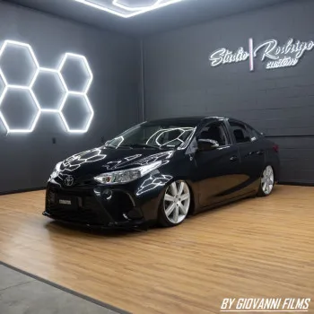 Rodrigo Custom - Toyota yaris 2025 aro 18 susp ar ou 60k no pix