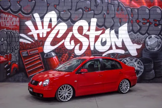 hfcustom - Polo sedan 2005 vermelho flash ou 35k